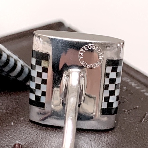 Tateossian London Silver & Mother of Pearl Checkered Cufflinks - Picture 4 of 4